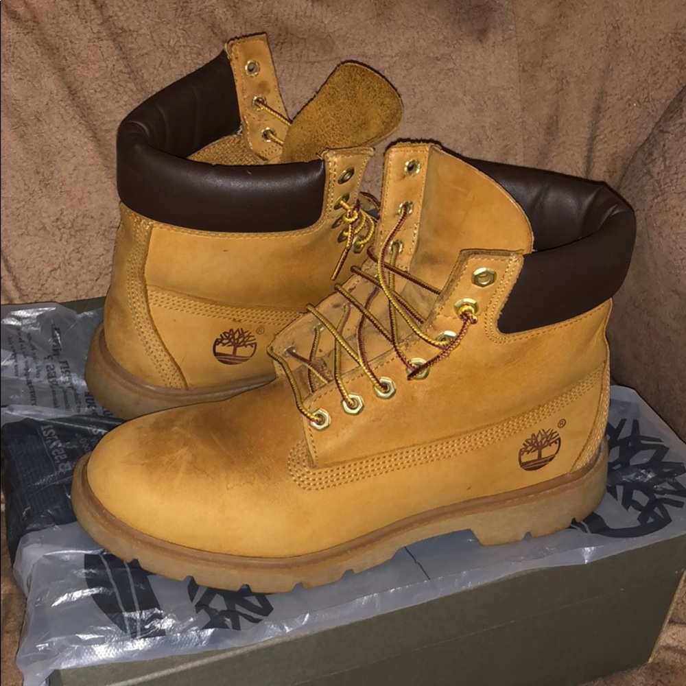 6 inch basic wheat timberlands size 8.5 men’s